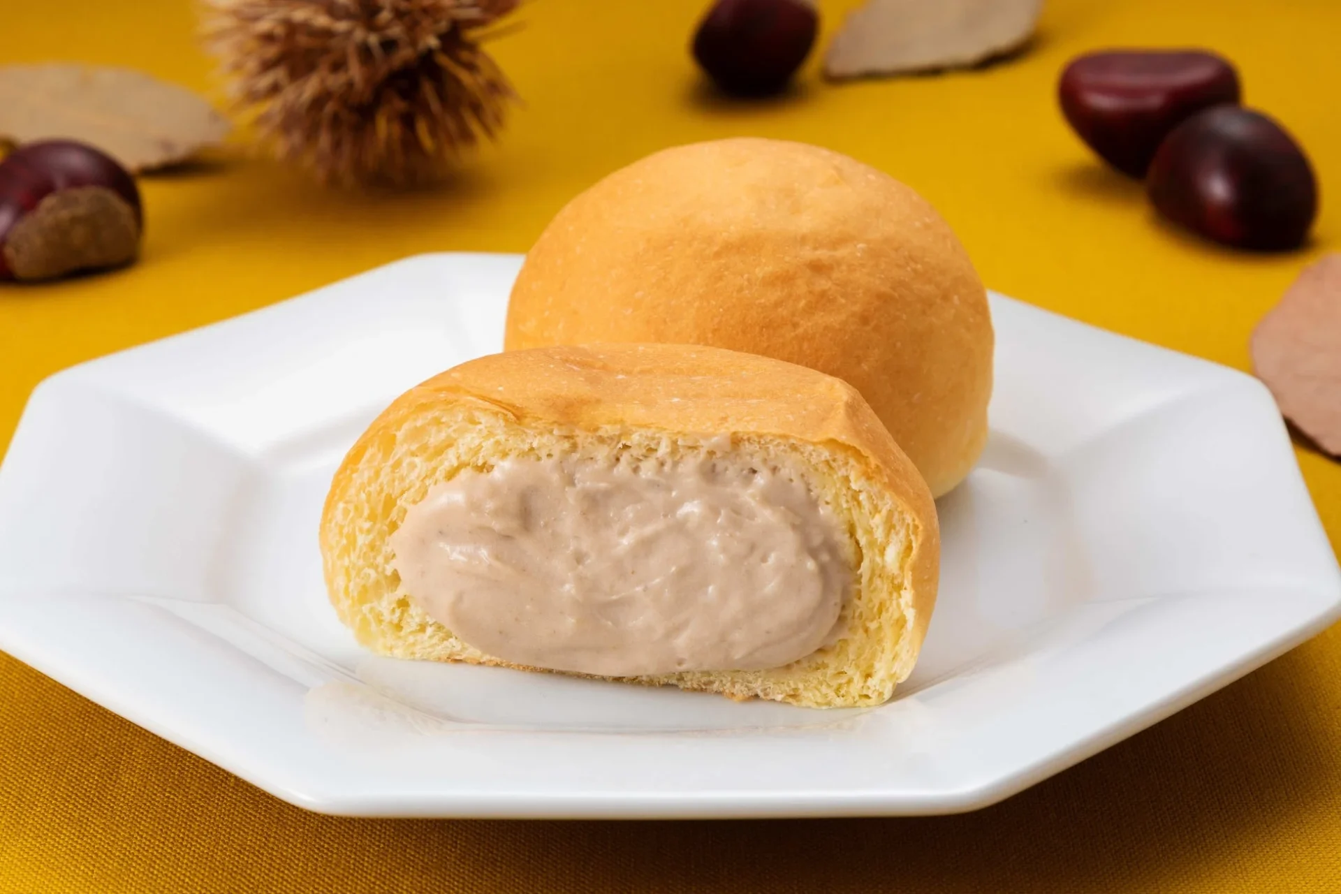 秋の味覚!八天堂の「くりーむパン マロン」がオンラインショップに登場、お得な早割も実施中