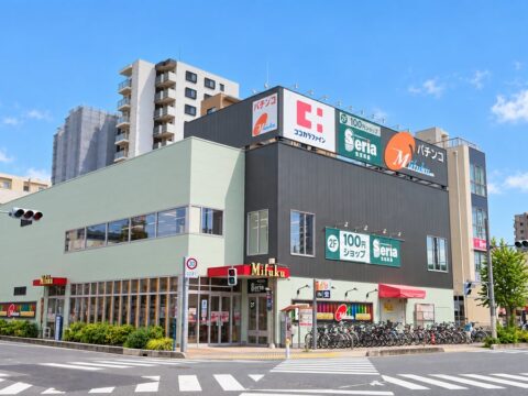 中核事業の拡充：パチンコホール「三福」運営会社を完全子会社化