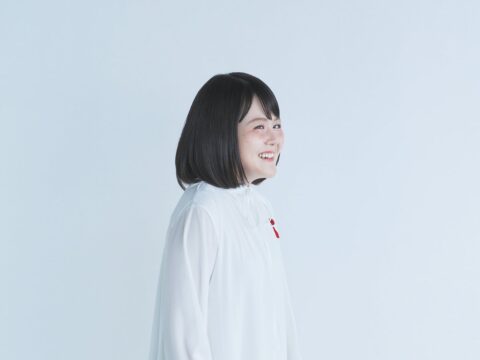 9歳で「みらい」を作った少女が、15年後、世界平和を歌う