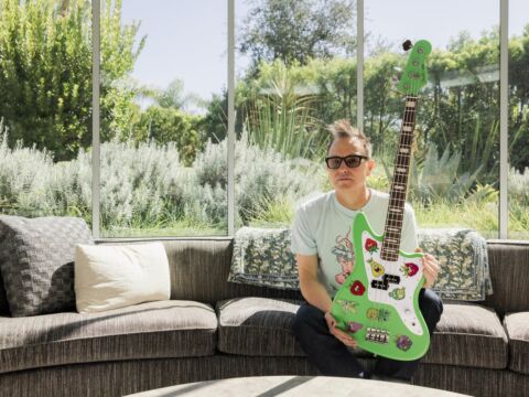 blink-182マーク・ホッパスのステージ用ベース“Stoned Fruit”が限定モデルに　Fender.comで182時間限定受注